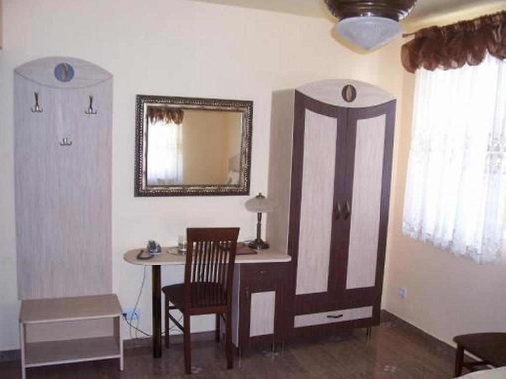 קילצה Hotel Faraon מראה חיצוני תמונה