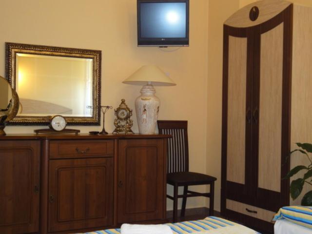 קילצה Hotel Faraon מראה חיצוני תמונה